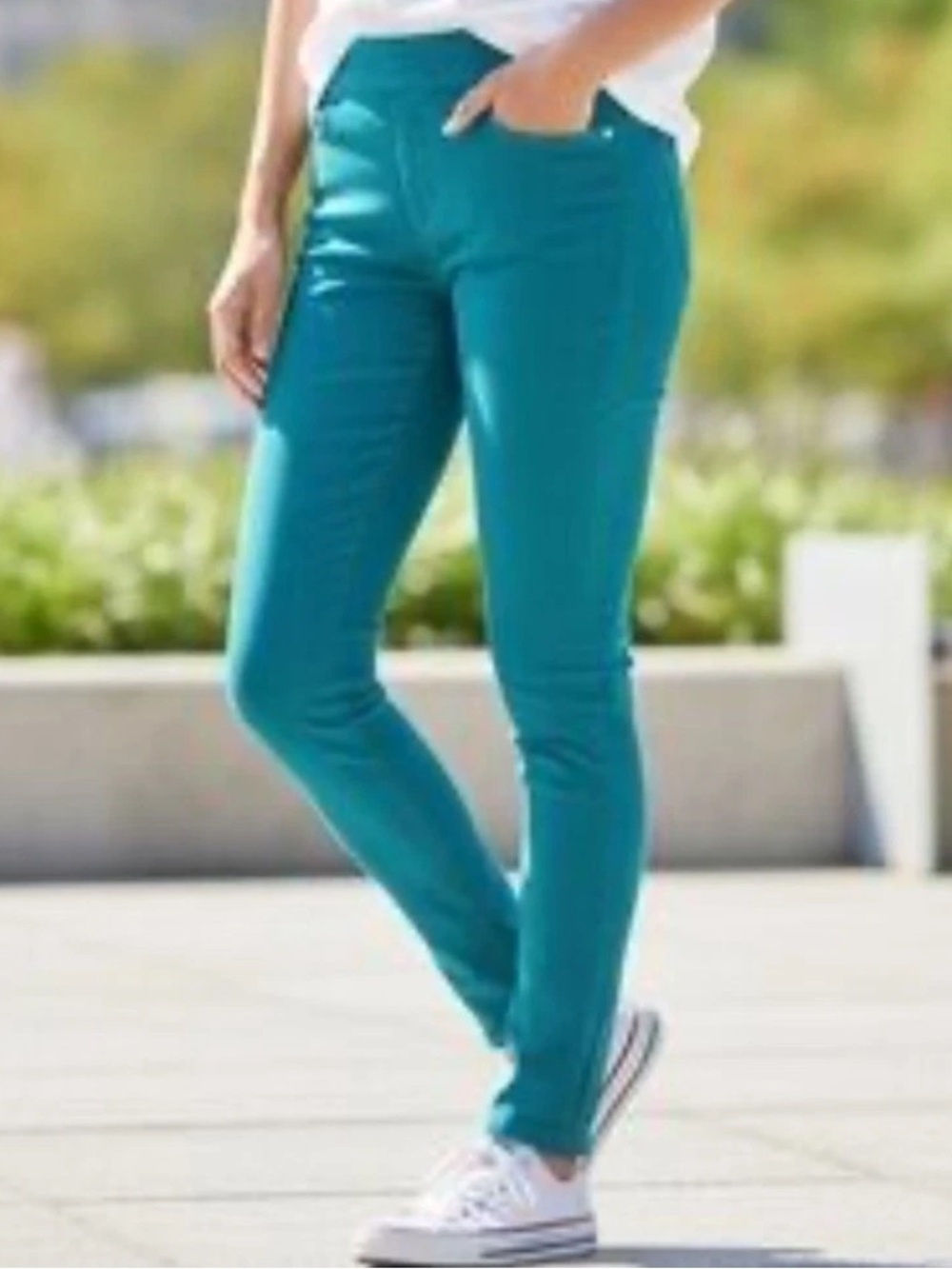 Chico's‎ Women's Teal Pull-on Ankle Jeggings. Size 1R/8. NWT.
